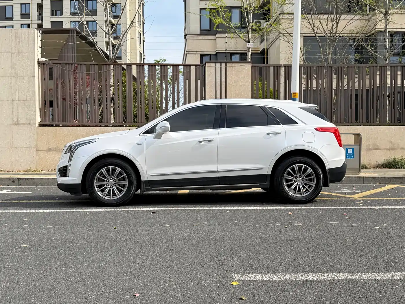 Cadillac XT5 2016 28T AWD Luxury Model фото 11
