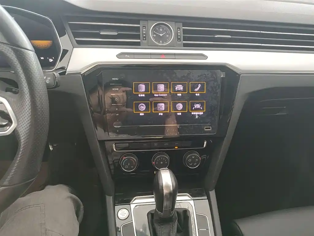 Volkswagen Magotan 2023 2 Million Units Commemorative Edition 280TSI DSG Comfort фото 13
