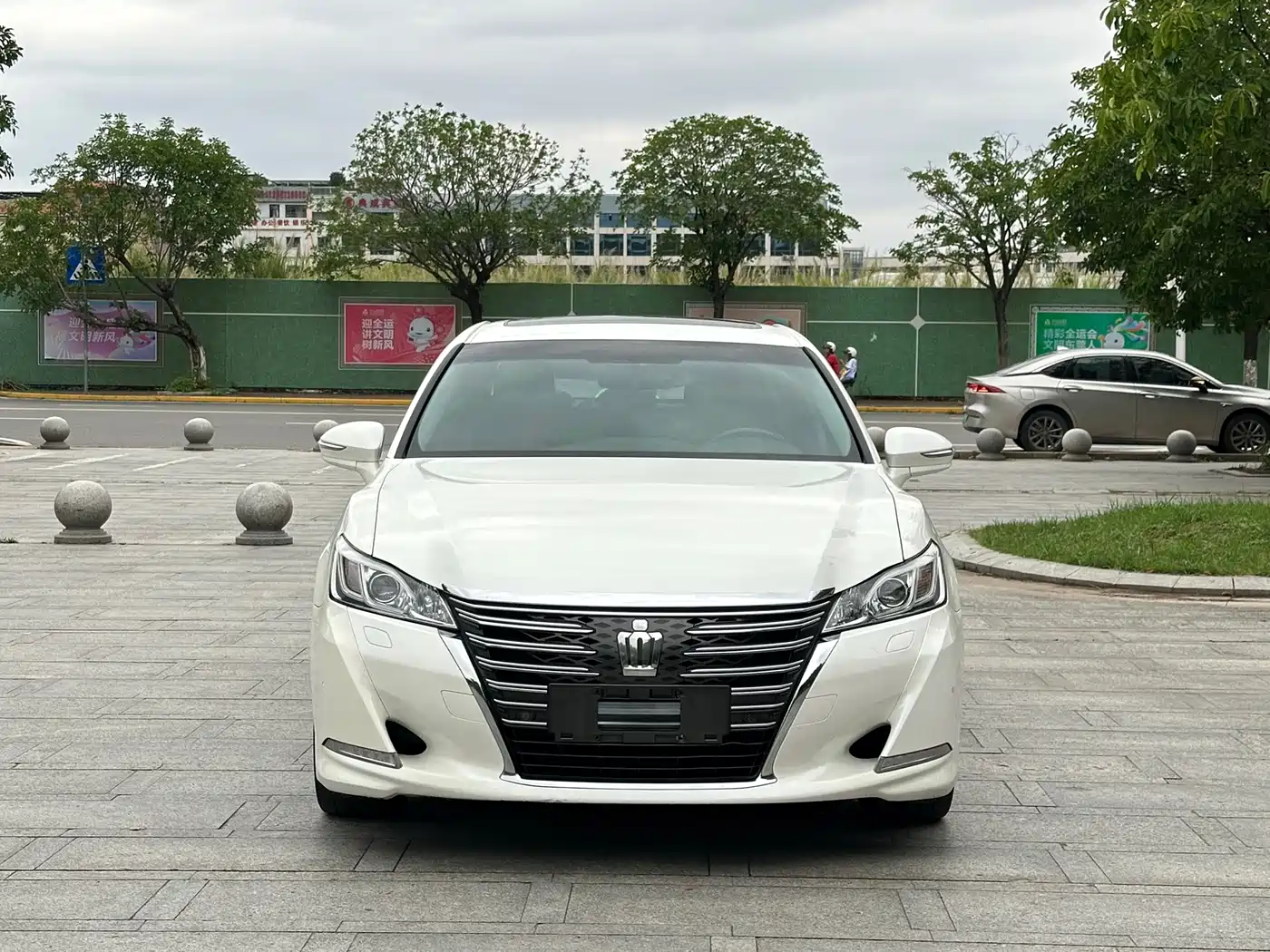 Toyota Crown 2017 2.0T Sport Edition фото 2