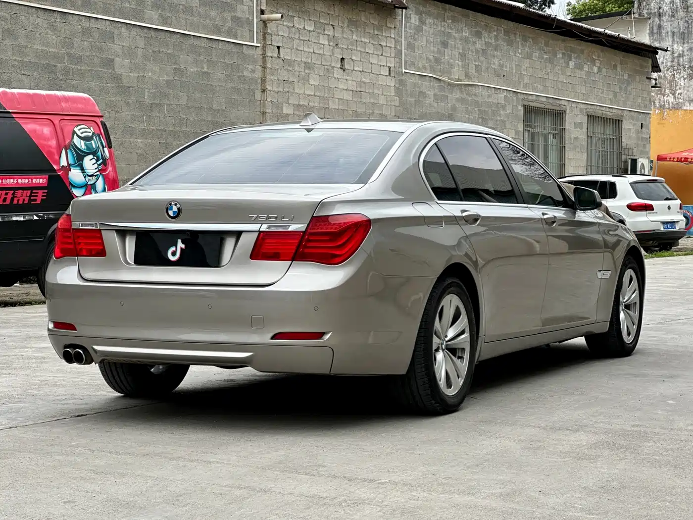 BMW 7 Series 2011 730Li Elegance фото 6