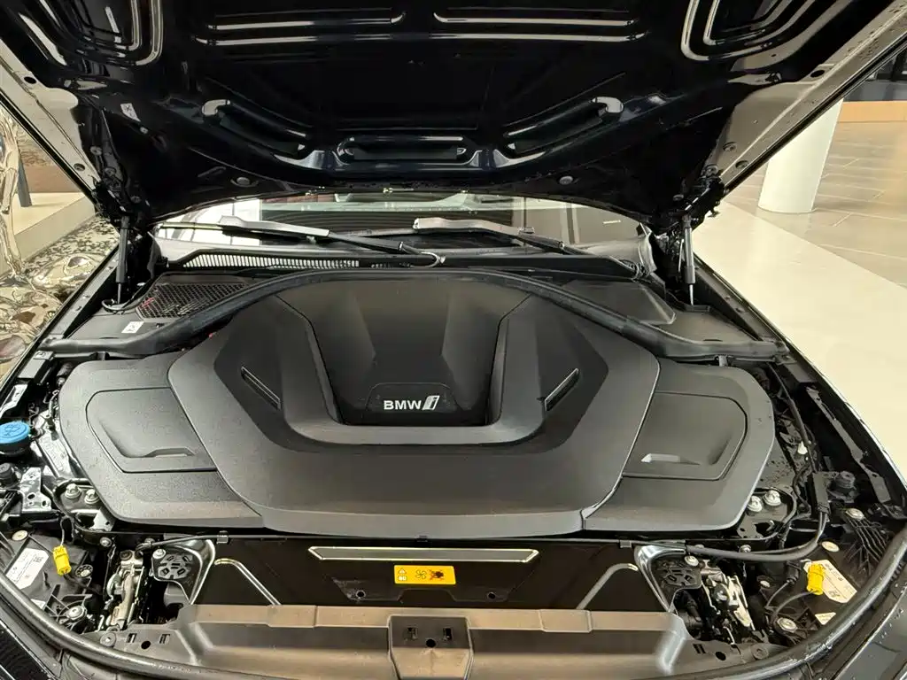 BMW i3 2024 eDrive 40 L Shadow Night Package фото 11