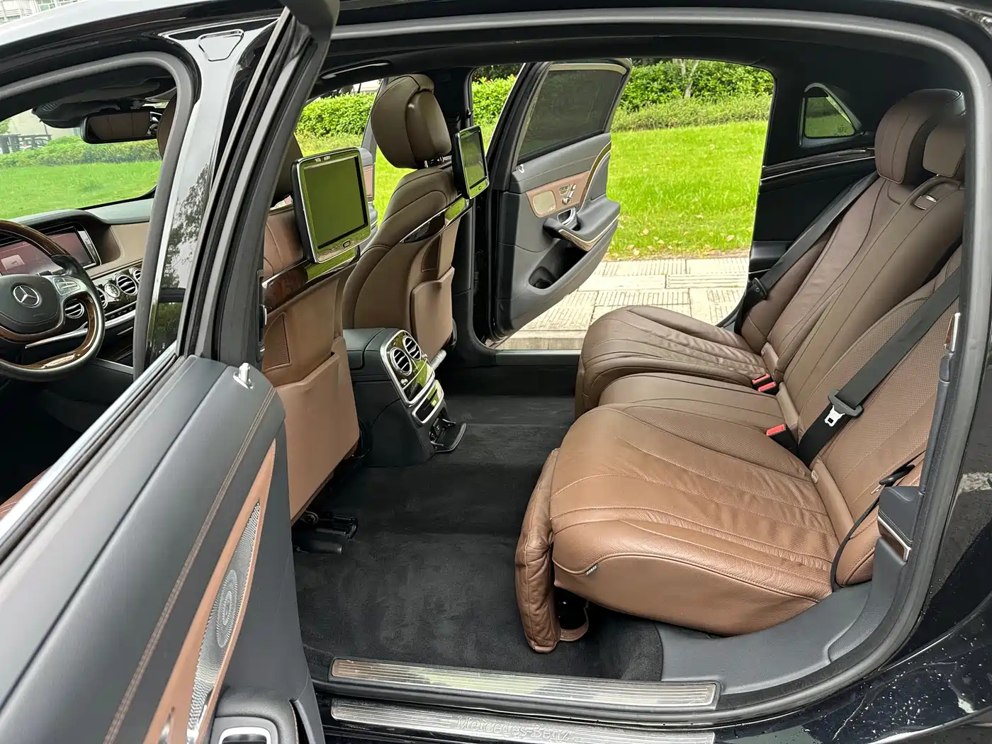 Mercedes-Benz Maybach S-Class 2015 S 400 4MATIC фото 7