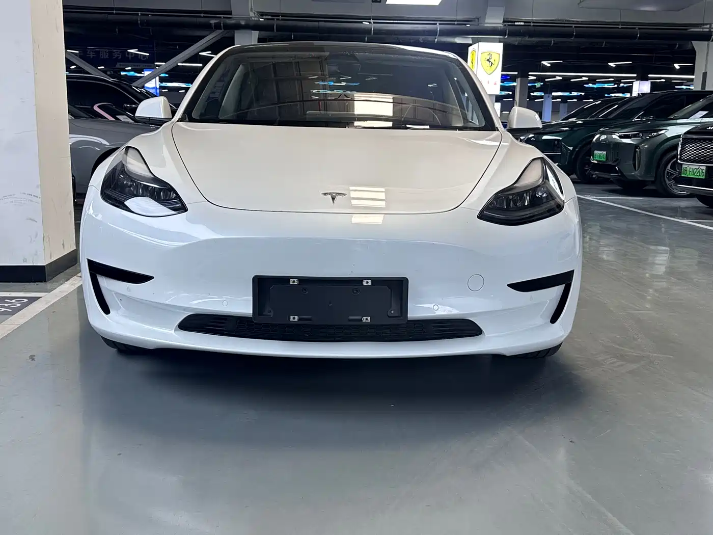 TESLA MODEL 3