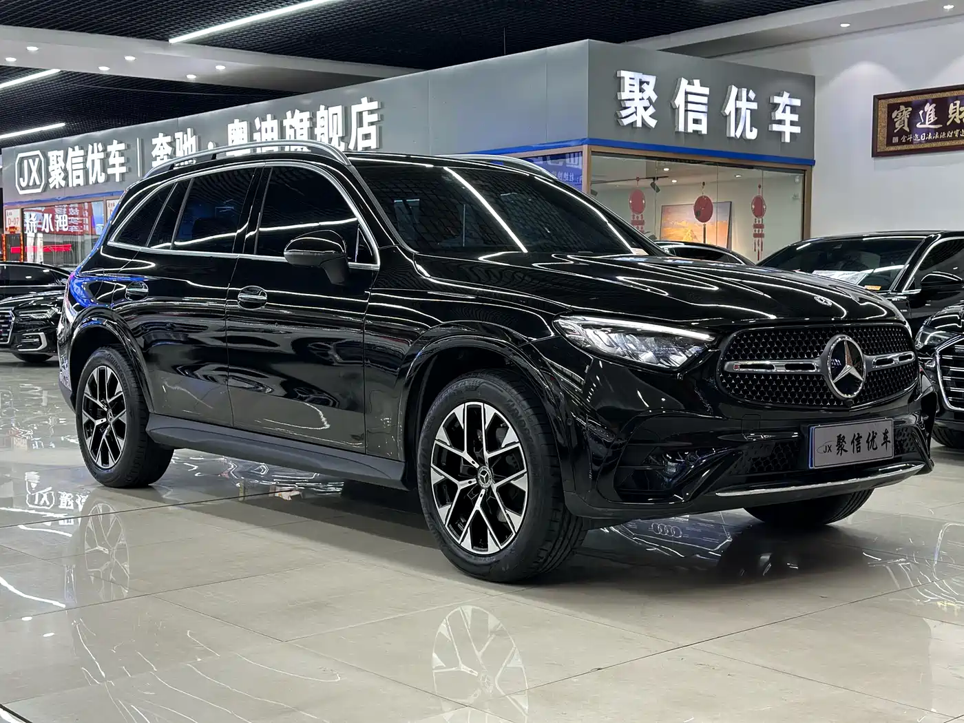 Mercedes-Benz GLC 2024 GLC 260 L 4MATIC Luxury 5-seater фото 4