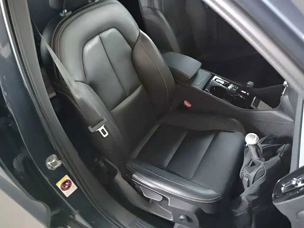 Photo 25 - Volvo XC40