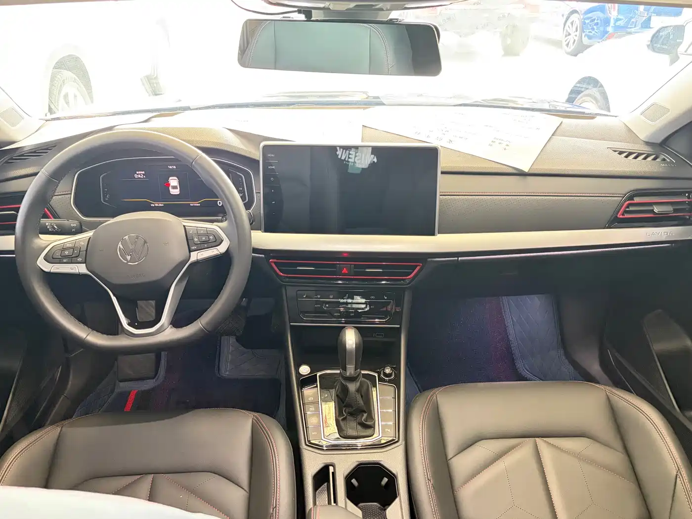 Volkswagen Lavida 2024 Model 300TSI DSG Starlight Full Comfort Edition фото 5