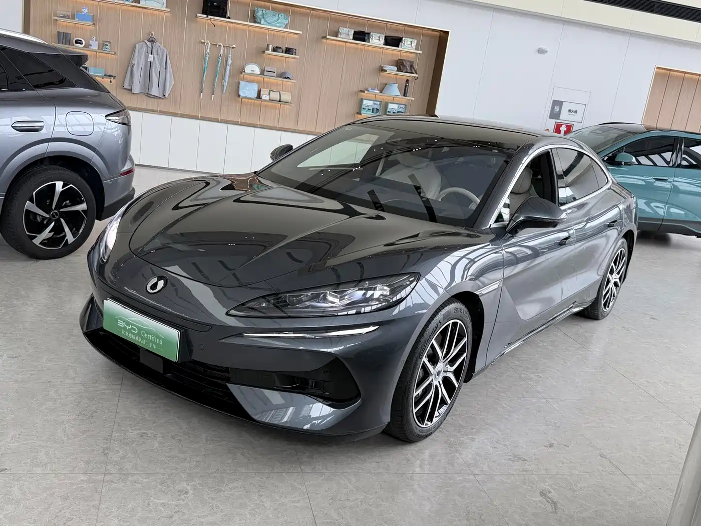 Denza Z9 2024 2024 Model 1100km AWD Max Edition