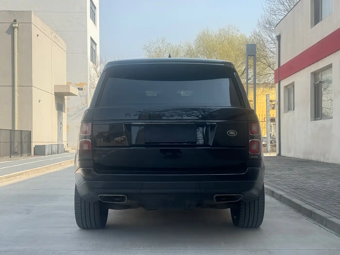 Land Rover Range Rover 2022 3.0 L6 360PS Heritage Edition фото 5