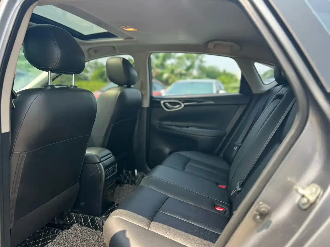 Nissan SYLPHY, миниатюра 6