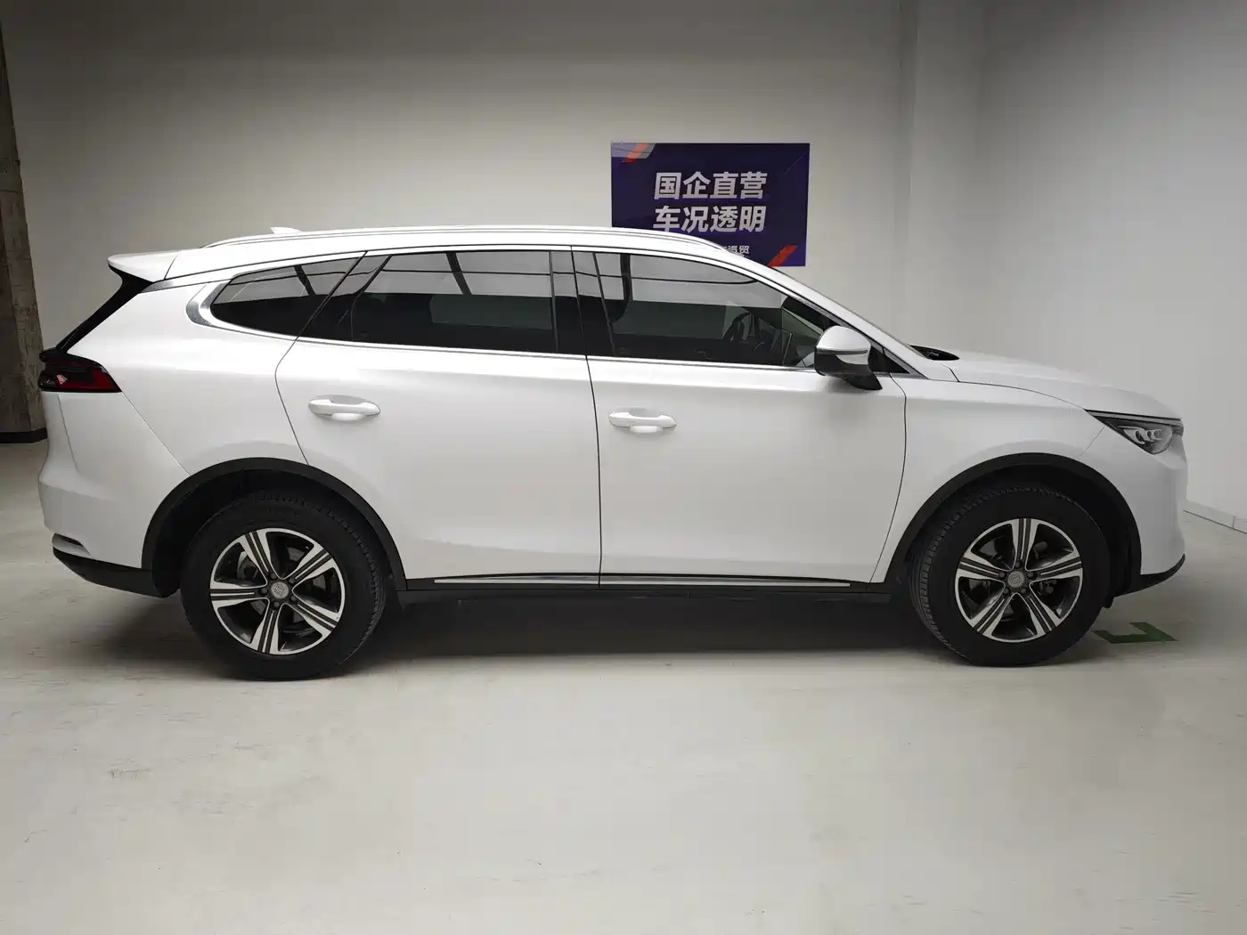 BYD Tang 2020 2019 2.0T Automatic Smart Connect Delight 7-seater China VI
