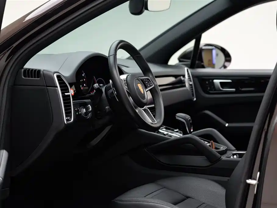 Porsche Cayenne 2019 Cayenne 3.0T фото 9