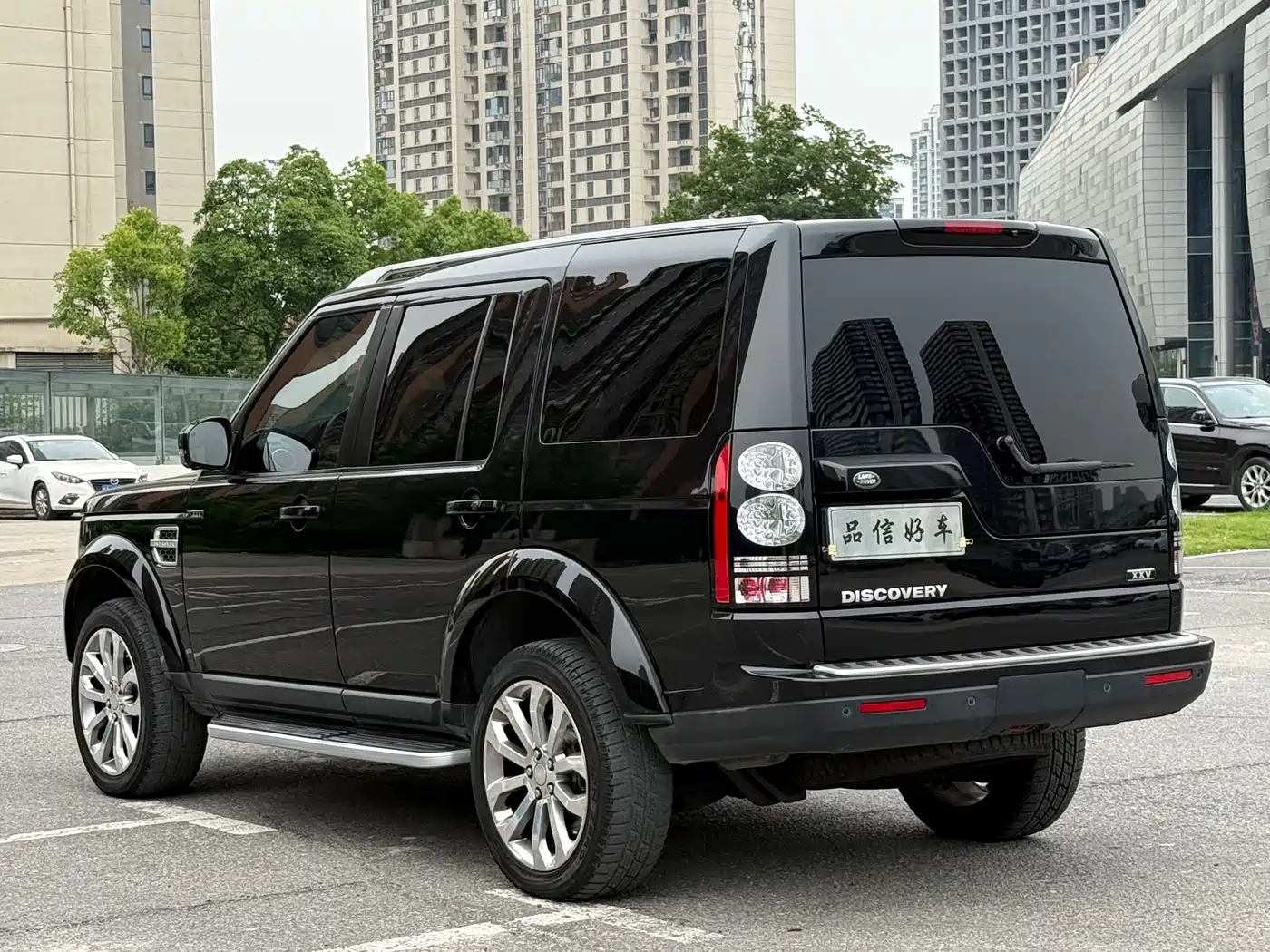 Land Rover Discovery 2014 3.0 SC V6 XXV Edition фото 6