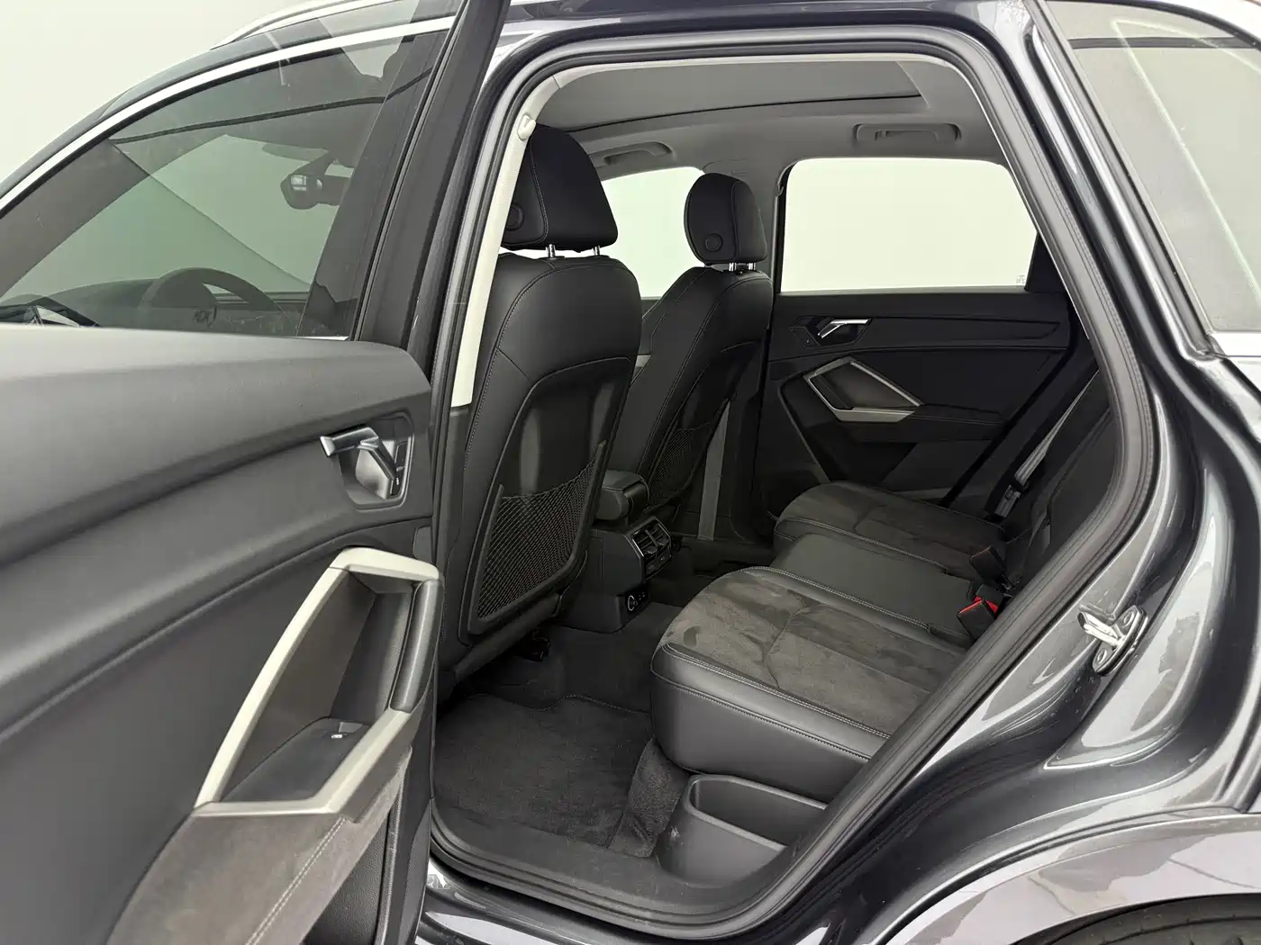 Audi Q3 2022 35 TFSI Fashion Dynamic фото 10