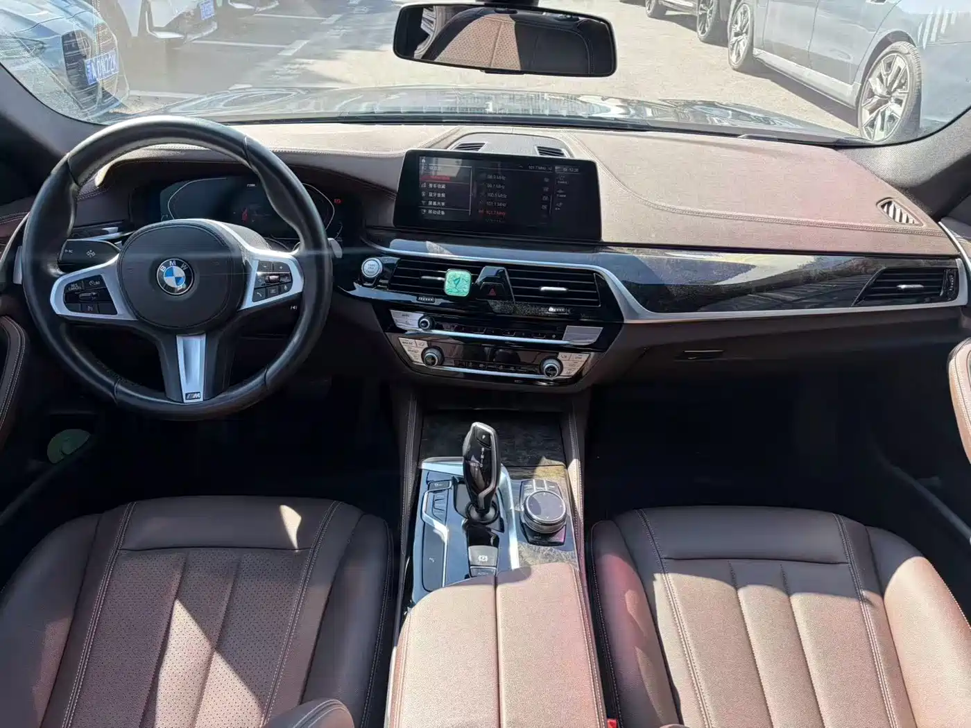 BMW 5 Series 2020 525Li M Sport Package фото 6