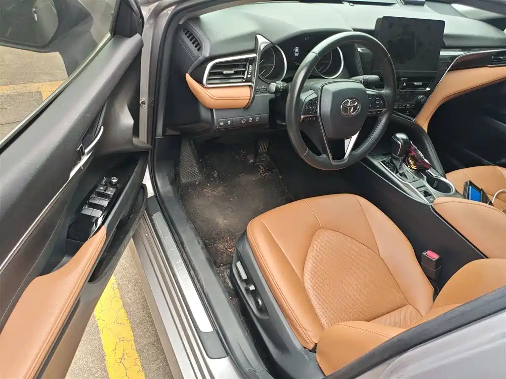 Toyota Camry 2021 2.0G Luxury Edition фото 14