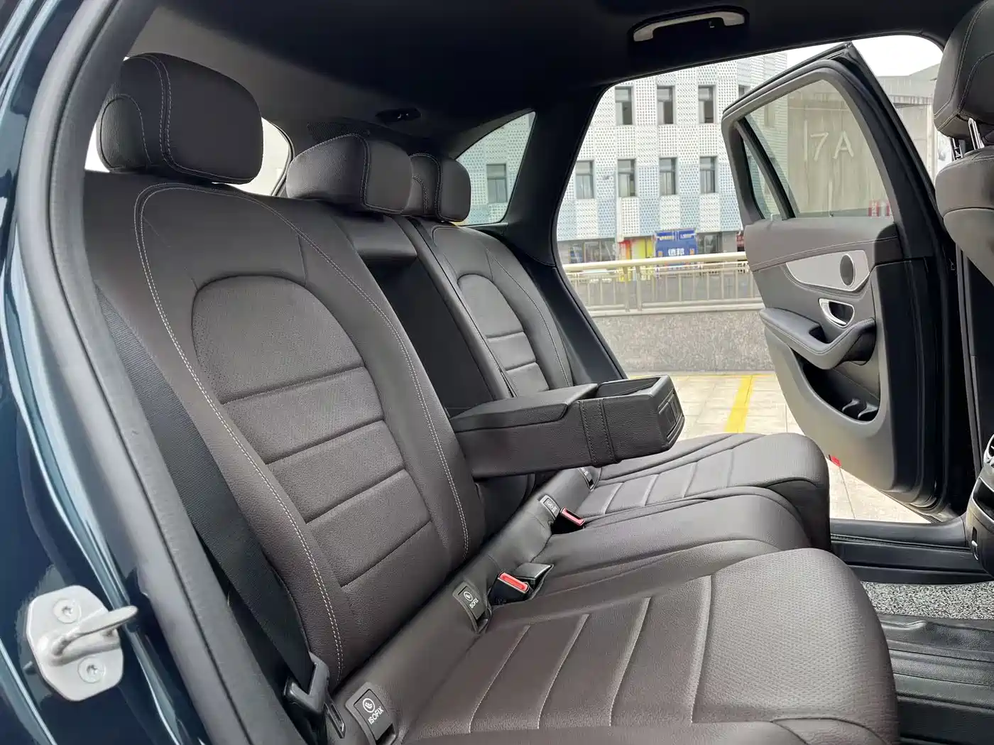Mercedes-Benz GLC 2020 Facelift GLC 260 L 4MATIC Dynamic фото 23