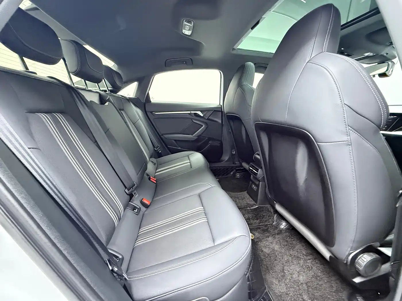 Audi A3 2023 A3L Limousine 35 TFSI Fashion Sport фото 8