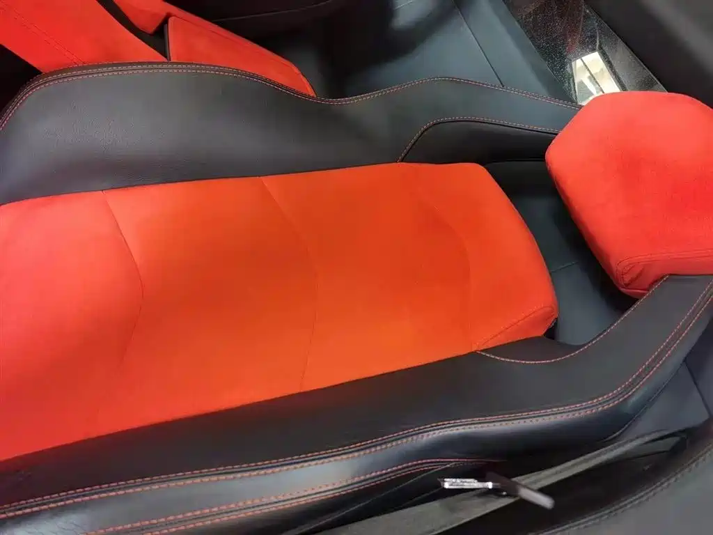 Lamborghini Aventador 2011 LP 700-4 фото 12