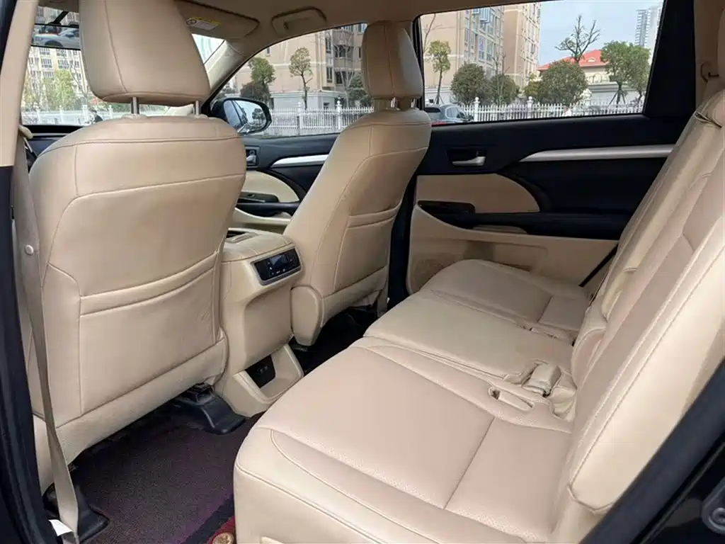 Toyota Highlander 2018 2.0T 4WD Elite 7-seater China VI фото 10