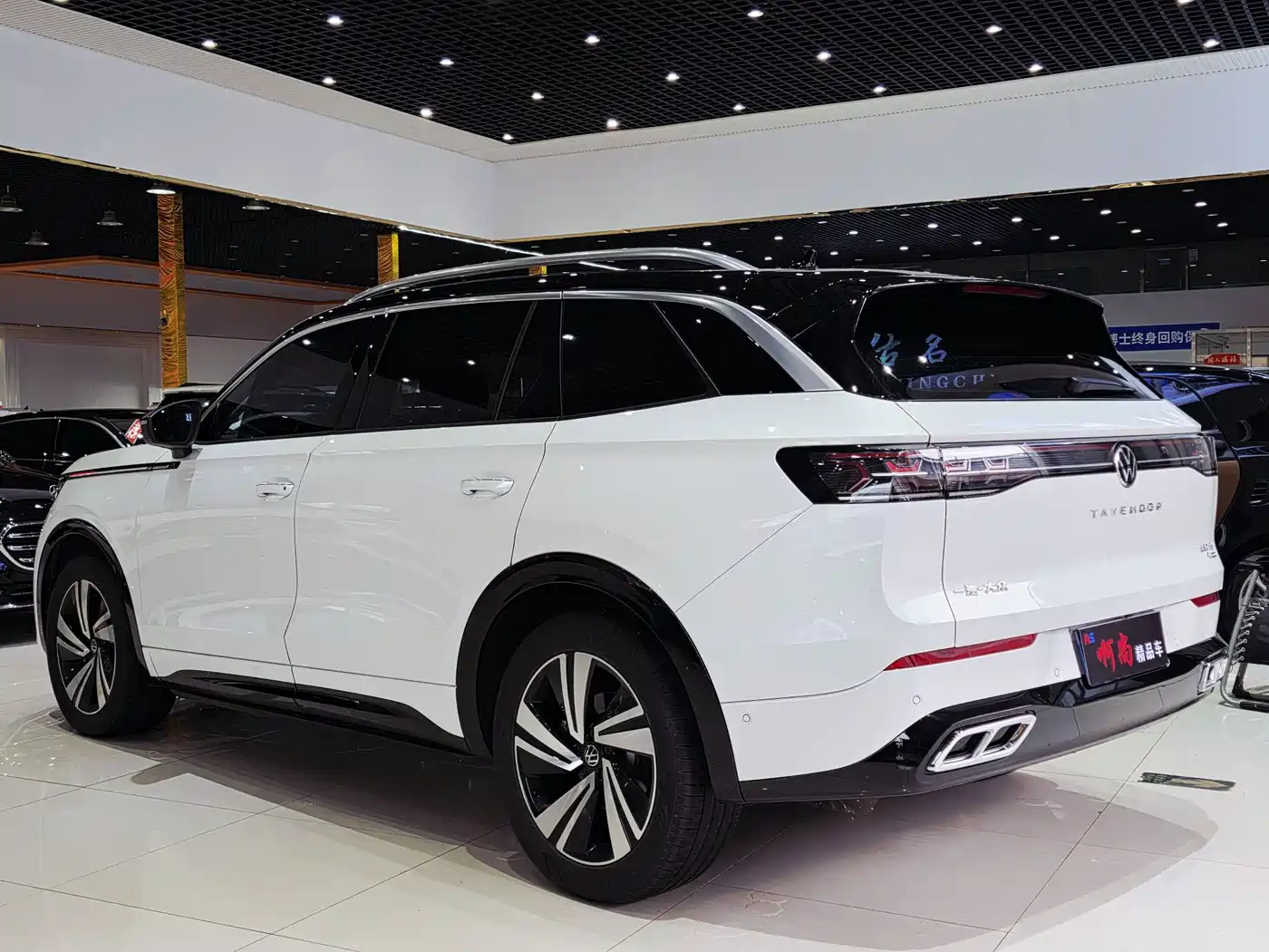 Volkswagen Talagon 2024 380TSI 4WD R-Line Touring фото 14