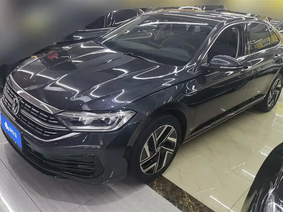 Volkswagen Sagitar 2023 300TSI DSG Surpassing Edition