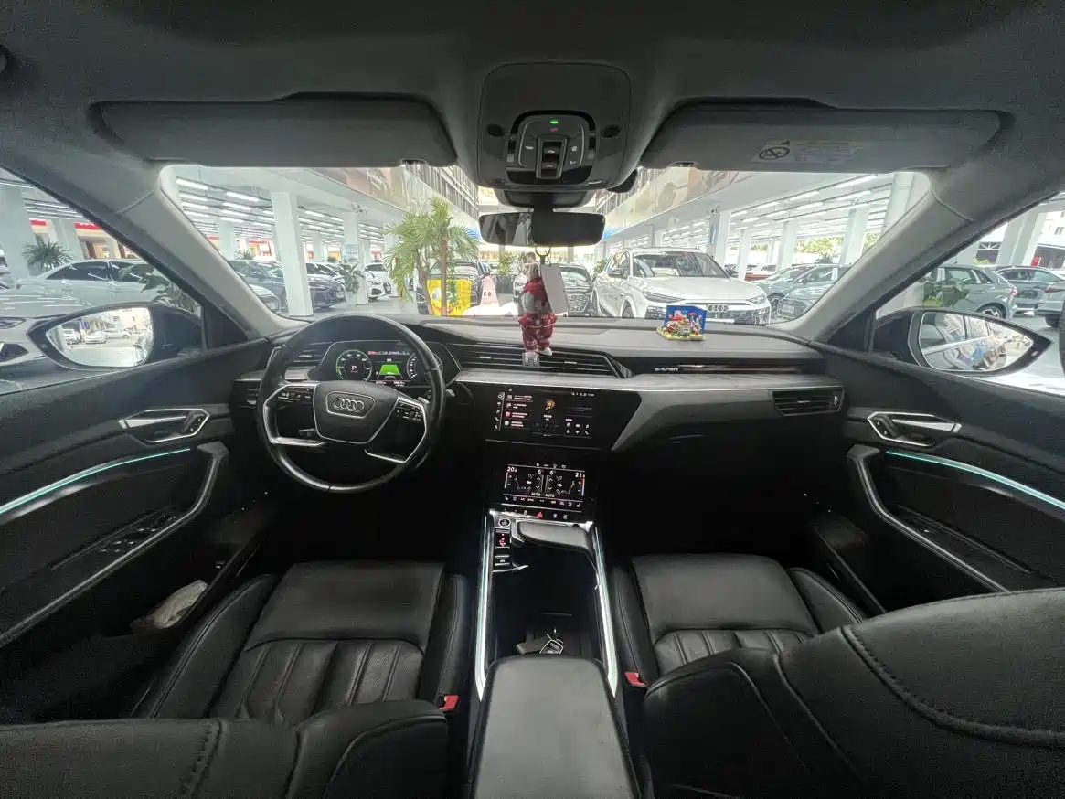 Audi e-tron (Import) 2021 2021 Sportback 55 quattro Selection