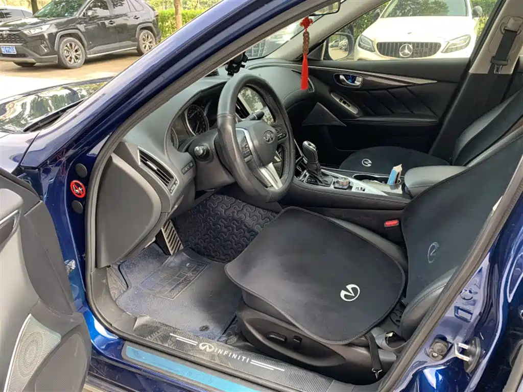 Infiniti Q50L 2019 2018 2.0T Comfort (China VI)