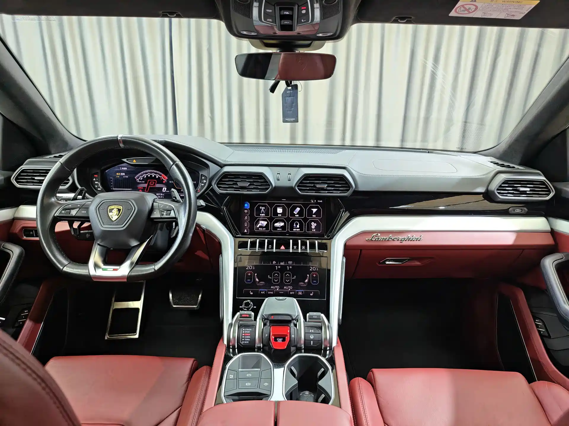 Фото 9 - Lamborghini Urus