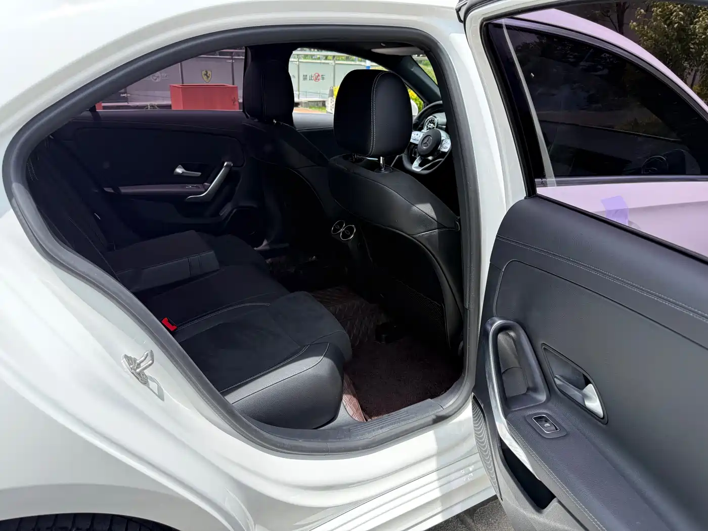 Mercedes-Benz A-Class 2021 A 200 L Sport Sedan Fashion Edition фото 43