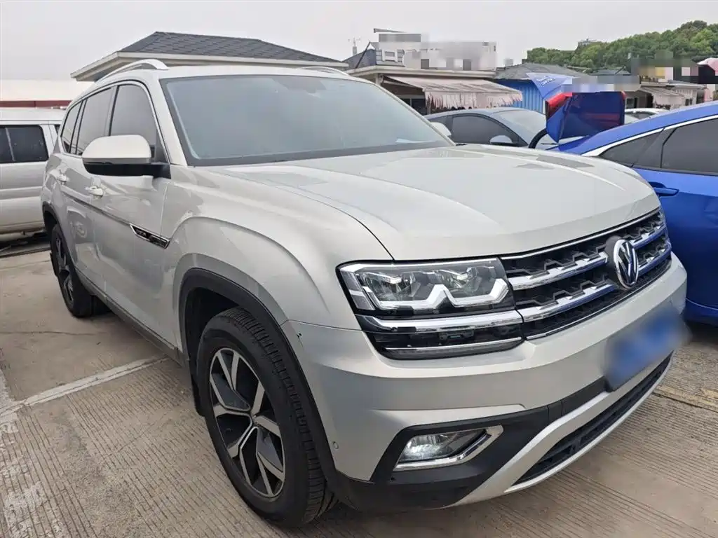 Volkswagen Teramont 2019 380TSI 4WD Luxury Edition China VI фото 4