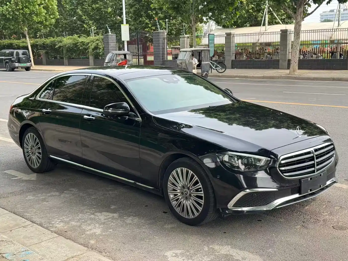Mercedes-Benz E-Class 2021 E 300 L Luxury фото 3