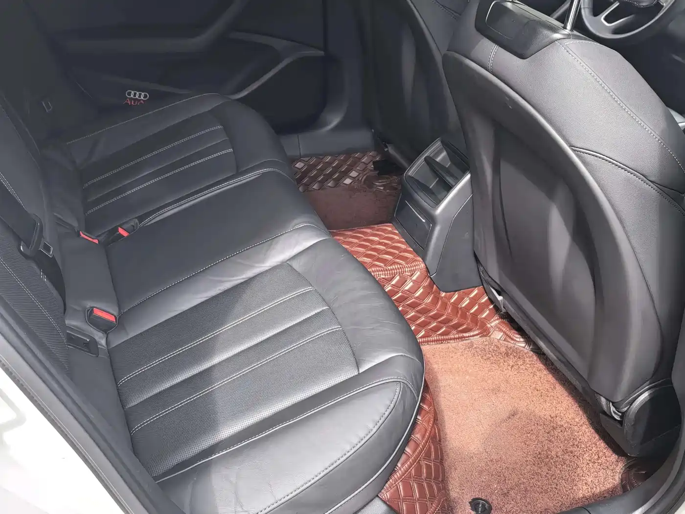 Audi A4L 2020 35 TFSI Fashion Dynamic Edition фото 12