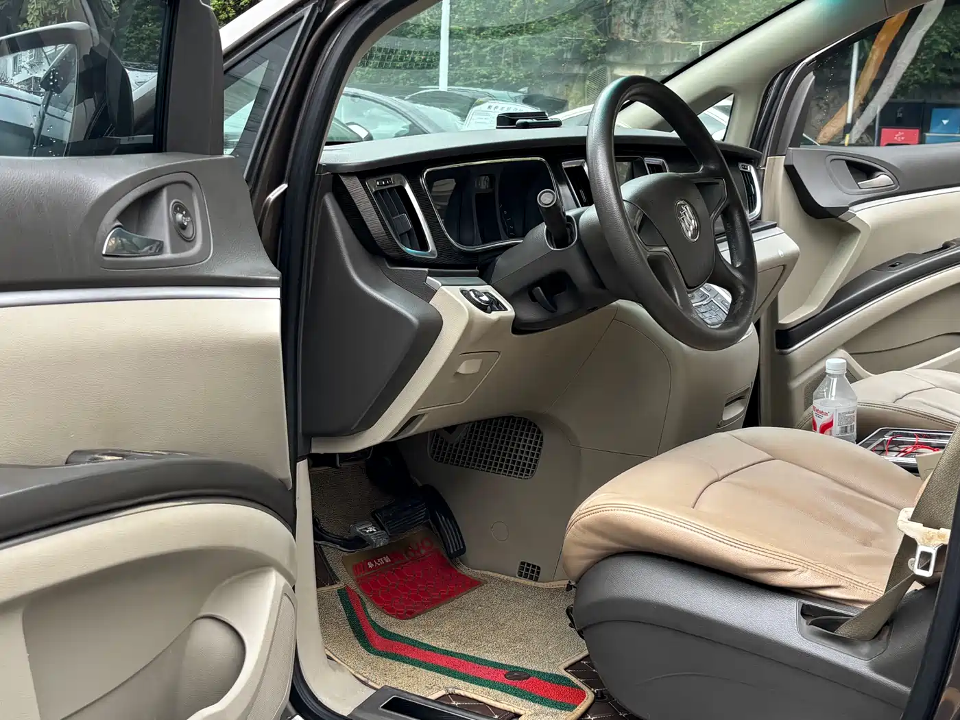 Buick GL8 2011 2.4L CT Luxury Business Comfort Edition фото 10