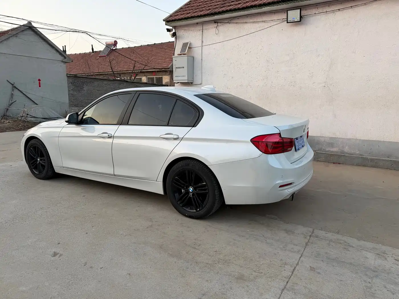 BMW 3 Series 2017 318i Fashion фото 3