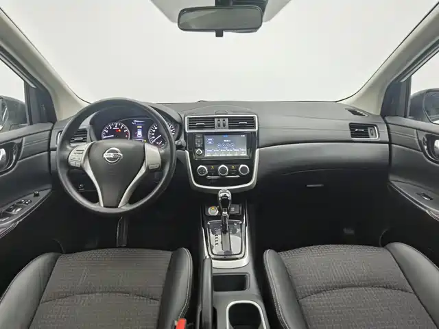 Nissan Tiida 2016 1.6L CVT Smart Edition — фото 5