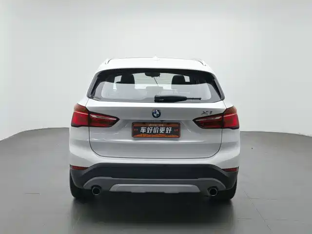 BMW X1 2018 xDrive20Li Premium Model — фото 4