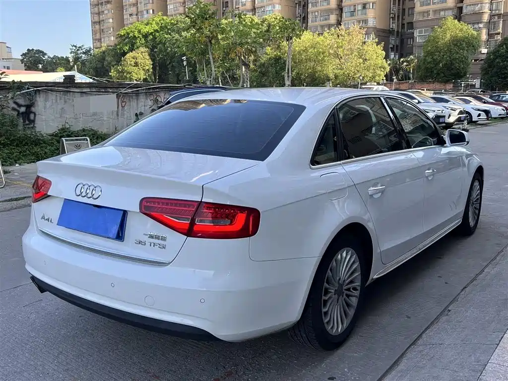 Audi A4L 2015 35 TFSI Auto Comfort фото 5