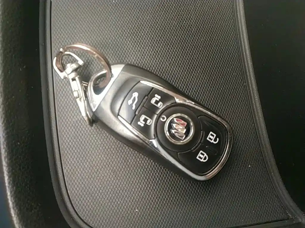 Фото 9 - Buick GL8