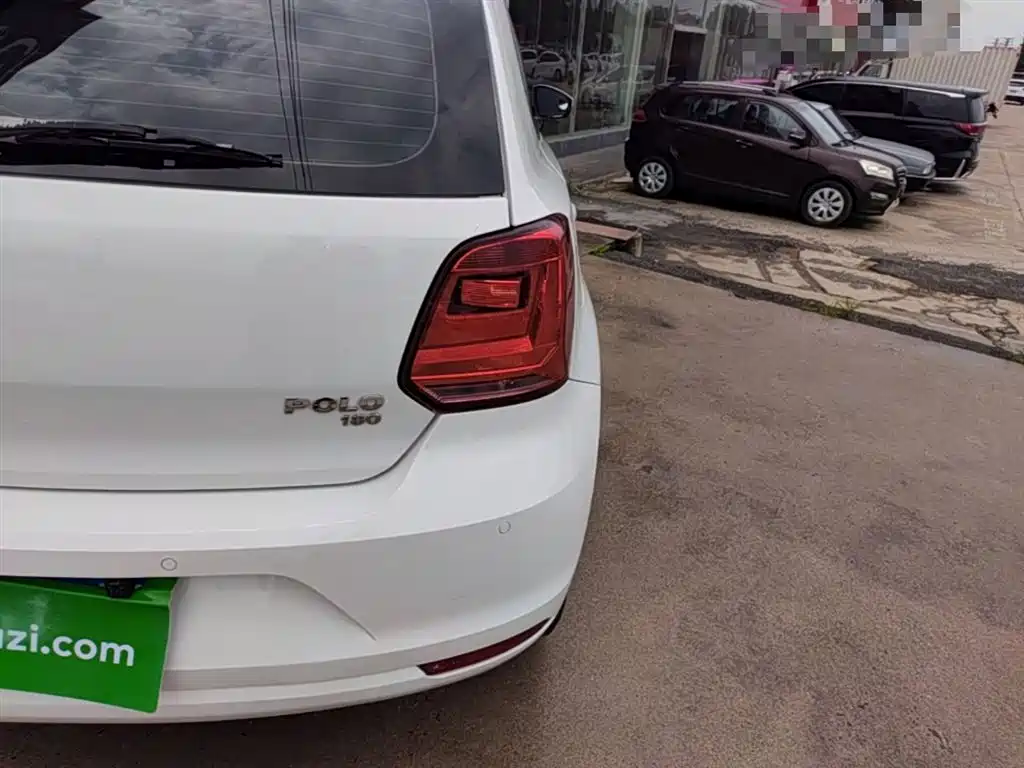Volkswagen Polo 2016 1.6L Automatic Comfort фото 8