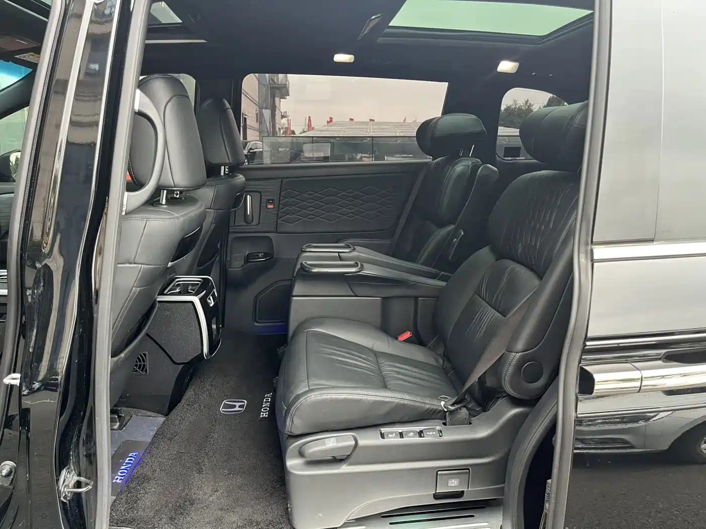 Honda Elysion 2024 2024 2.0L e:HEV Luxury Edition