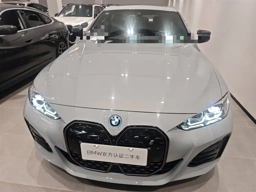 BMW i4 2023 eDrive40 фото 5