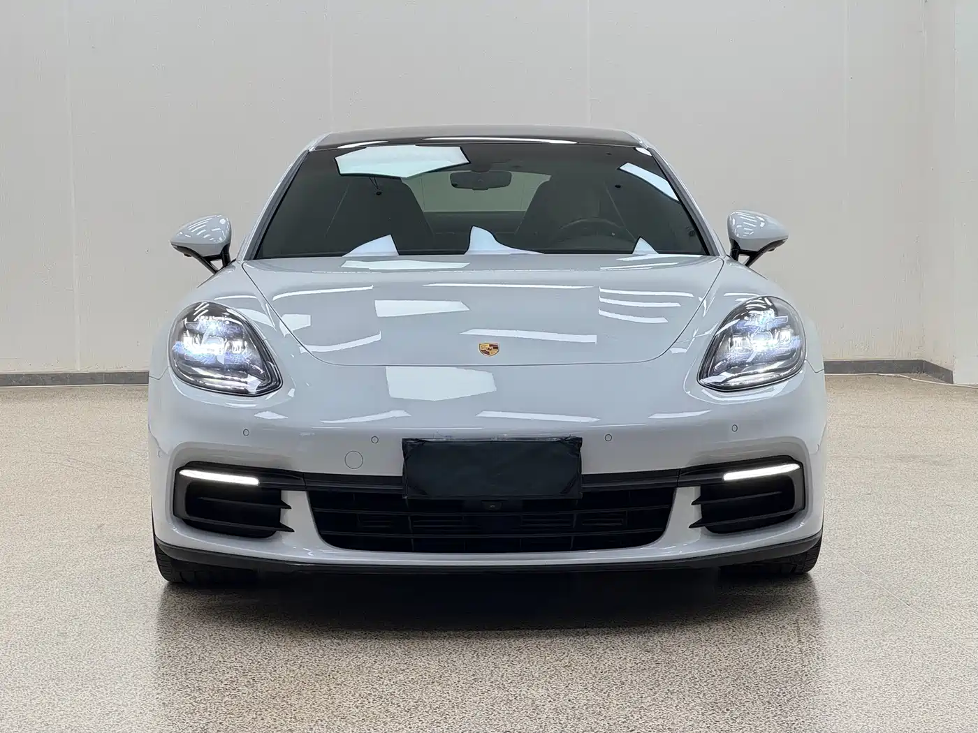 Porsche Panamera 2017 Panamera 3.0T фото 2