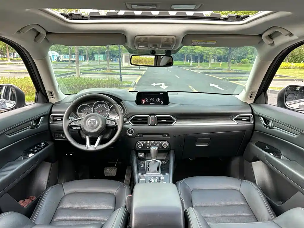 Фото 8 - Mazda CX-5