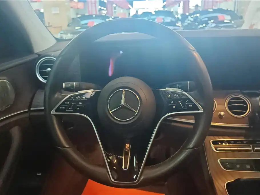 Mercedes-Benz E-Class 2022 E 300 L Luxury фото 15