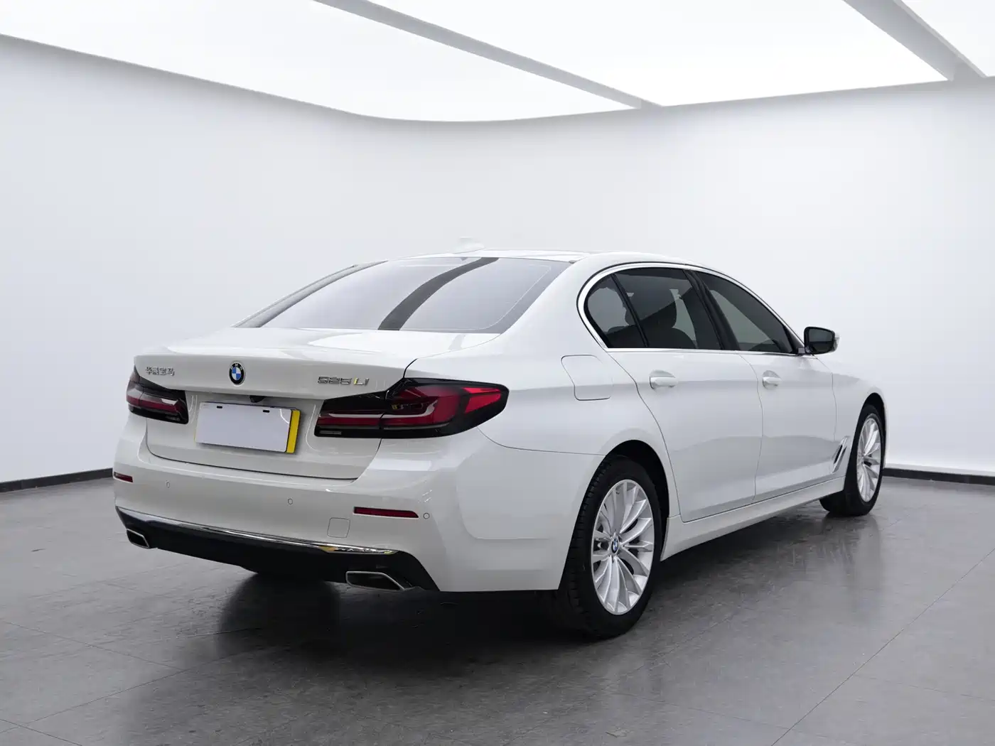 BMW 5 Series 2021 525Li Luxury Package фото 4