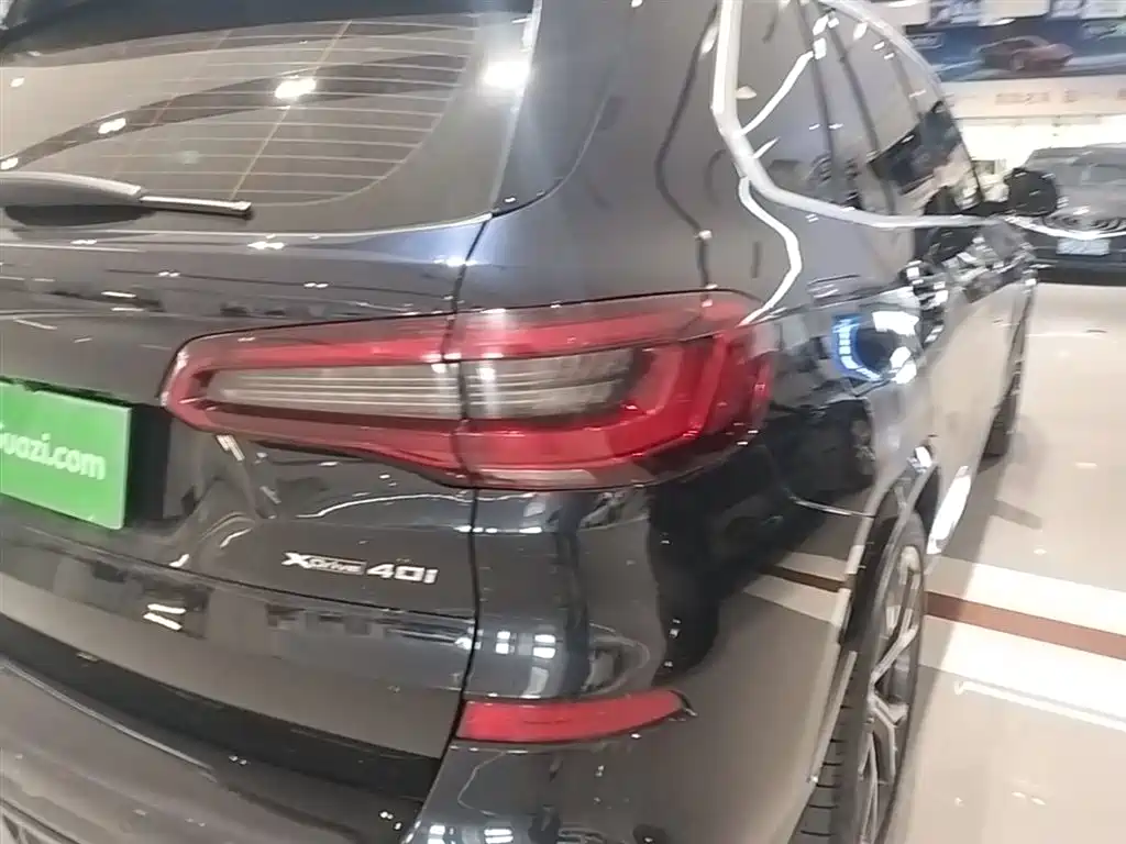 BMW X5 (Import) 2019 xDrive40i Exclusive M Sport Package фото 8