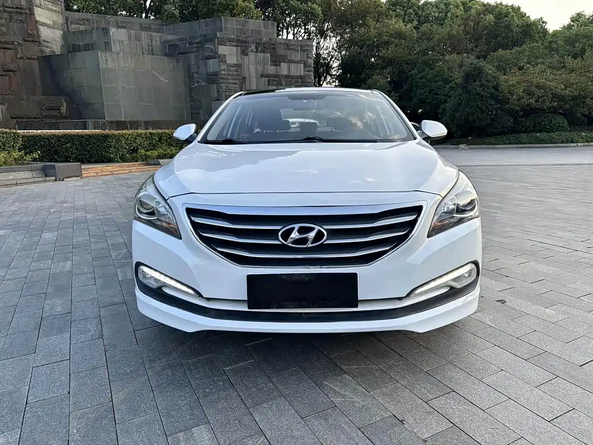 Hyundai Mistra 2016 1.8L Automatic Smart GLS фото 2