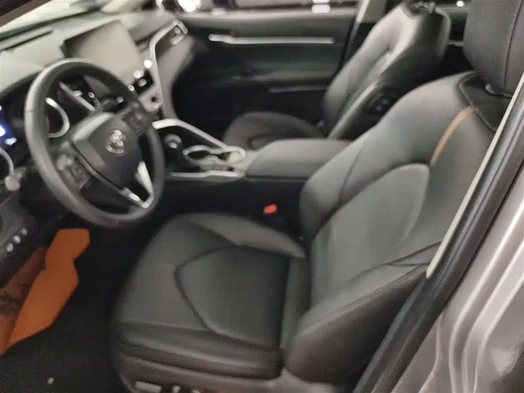 Toyota Camry 2021 2.0G Luxury Edition фото 13