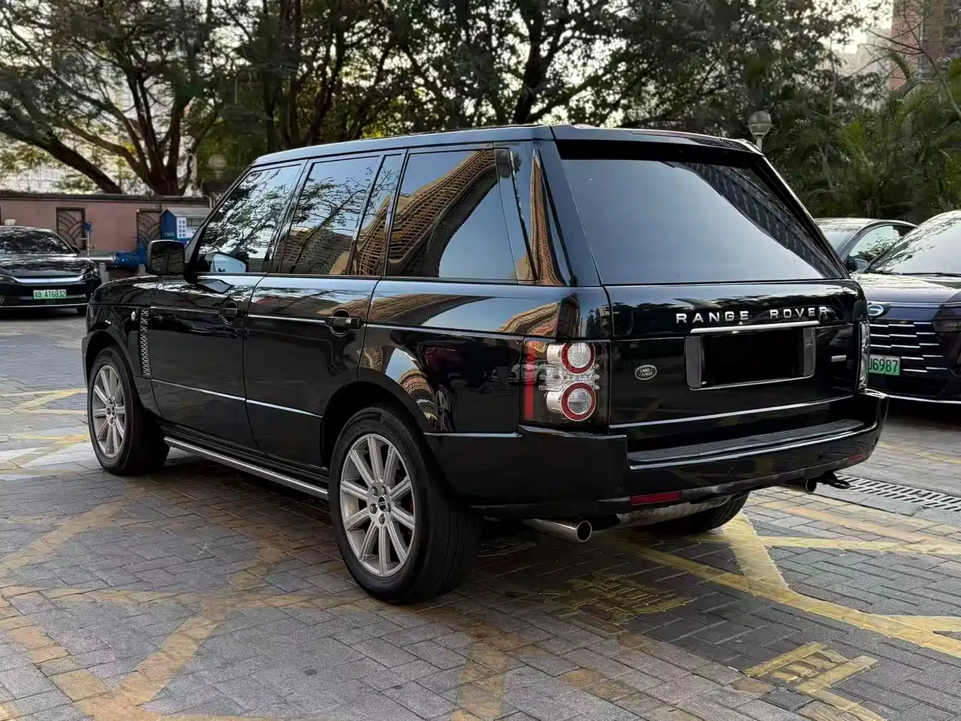 Land Rover Range Rover 2011 5.0 SC V8 Ultimate Edition фото 9