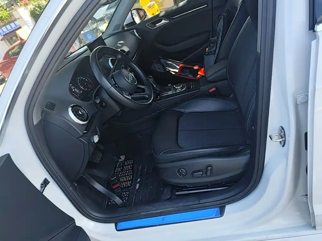 Фото 15 - Audi A3